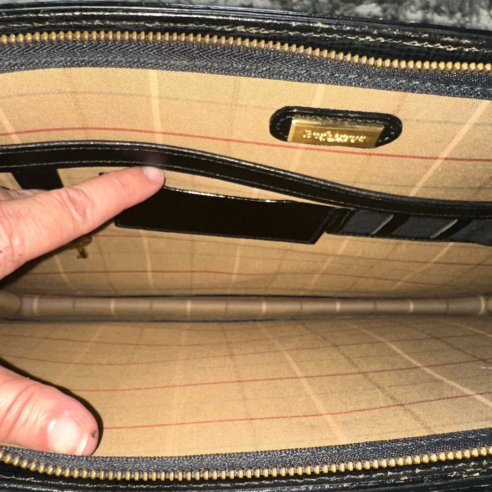 Burberry’s Briefcase Business Bag – Includes Lock/Key & COA Burberry - Authentic - Picture 5 of 14